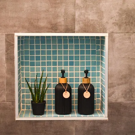 +private Garden +amazing View *