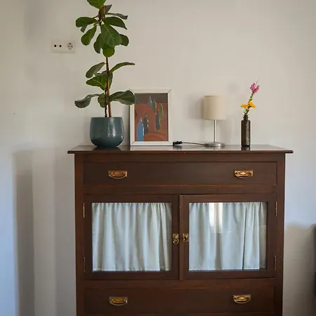 +private Garden +amazing View