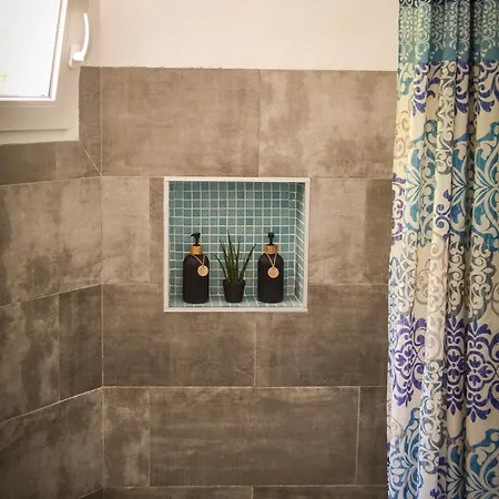 +private Garden +amazing View Appartement *