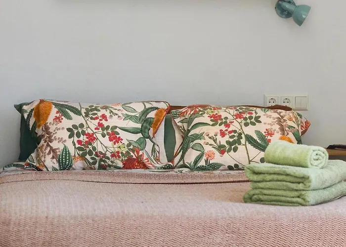 +private Garden +amazing View *